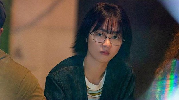 Song Hye Kyo đụng độ dàn đối thủ đáng gờm ở Rồng Xanh 2023: Một mỹ nhân diễn đơ lâu năm vẫn có cửa thắng? - Ảnh 6.