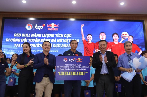 Thanh Nhã: Không chỉ chạy và dứt điểm, tôi đã tạo nên kỳ tích!