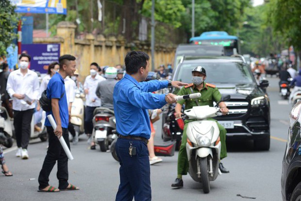 Thí sinh bước vào môn Toán thi tốt nghiệp THPT 2023: Liệu có mưa điểm 10? - Ảnh 7.