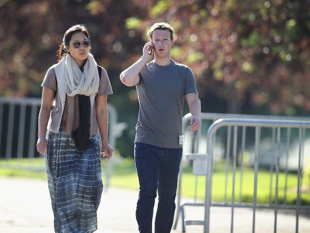 Bí quyết cuộc sống hôn nhân hạnh phúc của vợ chồng ông chủ Facebook: Đặt ra quy tắc hẹn hò “riêng” khi ở bên nhau, bắt buộc phải tránh xa MXH 100 phút trong 1 tuần - Ảnh 2. Bí quyết cuộc sống hôn nhân hạnh phúc của vợ chồng ông chủ Facebook: Đặt ra quy tắc hẹn hò “riêng” khi ở bên nhau, bắt buộc phải tránh xa MXH 100 phút trong 1 tuần - Ảnh 2.