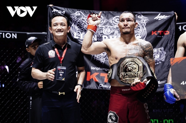 Học trò Johnny Trí Nguyễn- Trần Quang Lộc đổ máu bảo vệ đai vô địch LION Championship - Ảnh 12.