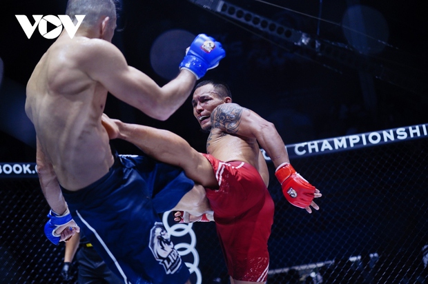 Học trò Johnny Trí Nguyễn- Trần Quang Lộc đổ máu bảo vệ đai vô địch LION Championship - Ảnh 5.