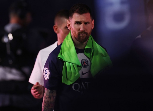 Messi đượm buồn trong lần cuối khoác áo PSG - Ảnh 11.