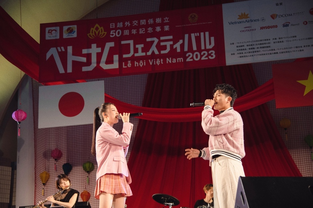 Amee và Grey D khiến khán giả vỡ òa với loạt hit Vpop tại VietNam Festival Nhật Bản