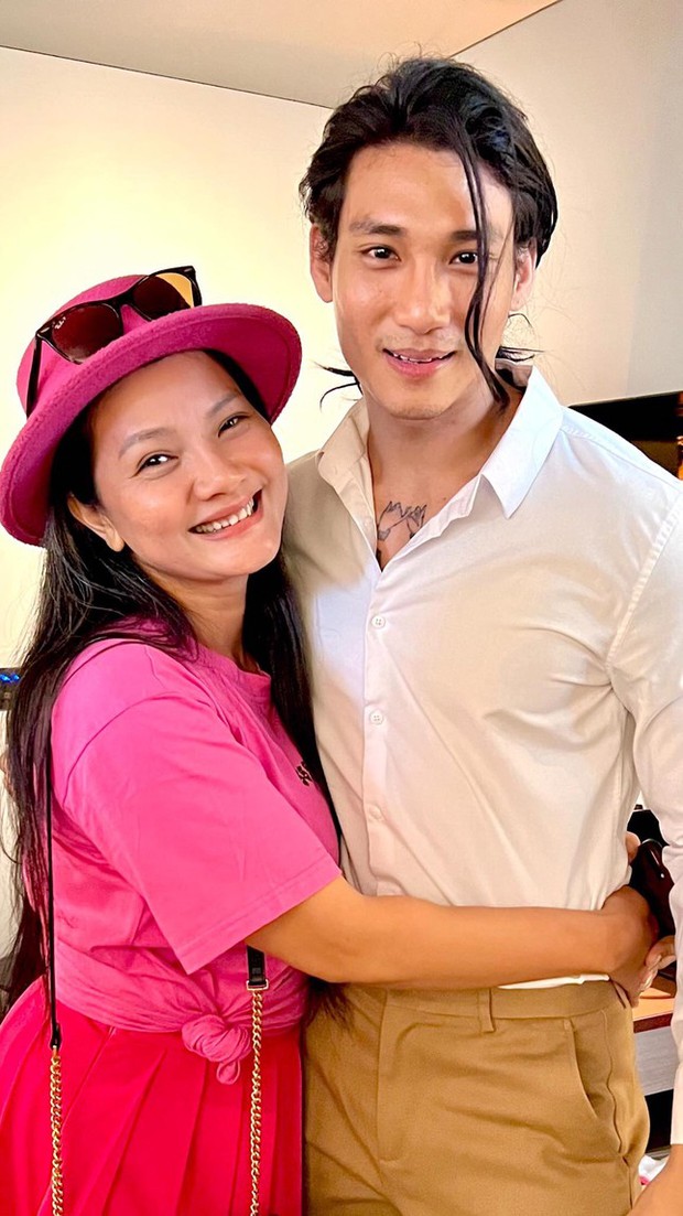 Diễn viên Kiều Trinh đóng phim cùng mỹ nam đẹp nhất thế giới kém 19 tuổi - Ảnh 2.