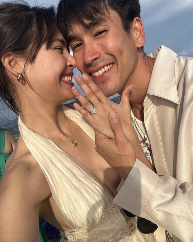 Màn cầu hôn của 2 cặp đôi hot nhất showbiz Thái gây bão? - Ảnh 4. Màn cầu hôn của 2 cặp đôi hot nhất showbiz Thái gây bão? - Ảnh 4.