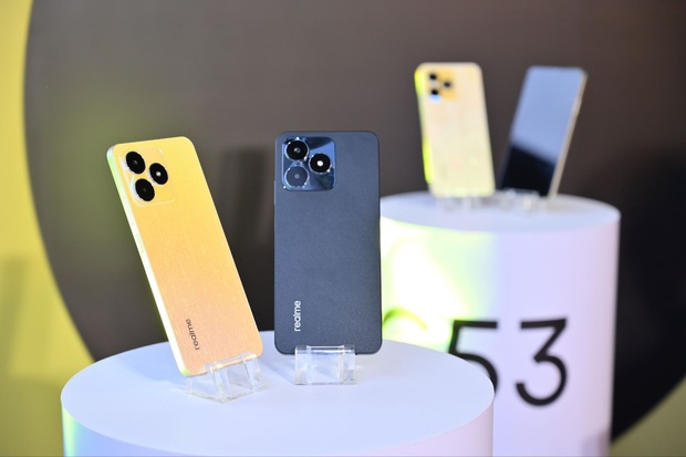 Ra mắt điện thoại có camera 3 mắt giống iPhone, giá chỉ 3,99 triệu đồng - Ảnh 1. Ra mắt điện thoại có camera 3 mắt giống iPhone, giá chỉ 3,99 triệu đồng - Ảnh 1.
