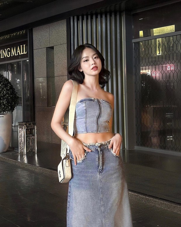 Hoa hậu Thanh Thủy chuộng mặc crop top khoe eo thon