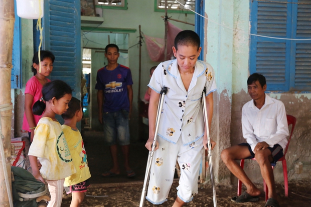 Mẹ ung thư 5 con lời kêu gọi cứu chữa khiến ai cũng xót xa