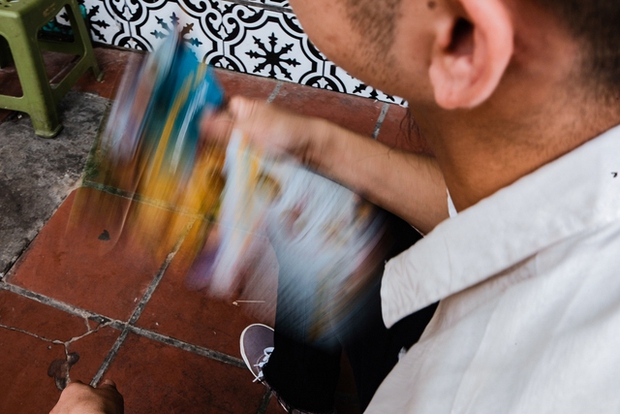 Điện gián đoạn khiến nhà hàng, quán ăn ở Hà Nội đối mặt với khó khăn