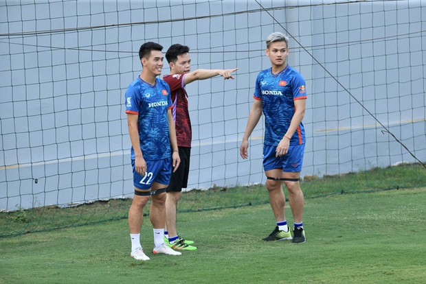Quang Hải tái xuất, Bùi Tiến Dũng bị thương: Những diễn biến nóng hổi ở buổi tập ĐT Việt Nam