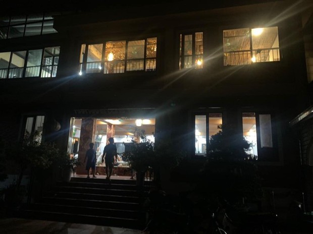 Khi cơn đen tối bao trùm rạp chiếu phim, nhà hàng và khách sạn