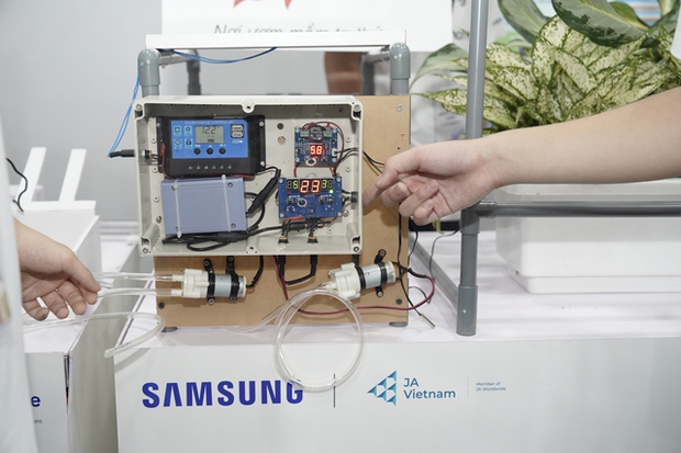 Sau gần 3 tháng khởi động, Solve for Tomorrow chứng tỏ sức hút không tưởng với 2266 ý tưởng từ hơn 35.000 học sinh trên toàn quốc - Ảnh 4. Sau gần 3 tháng khởi động, Solve for Tomorrow chứng tỏ sức hút không tưởng với 2266 ý tưởng từ hơn 35.000 học sinh trên toàn quốc - Ảnh 4.