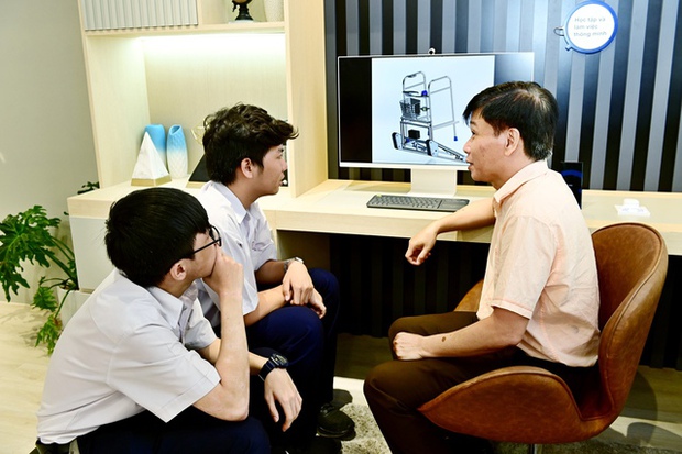 Sau gần 3 tháng khởi động, Solve for Tomorrow chứng tỏ sức hút không tưởng với 2266 ý tưởng từ hơn 35.000 học sinh trên toàn quốc - Ảnh 3. Sau gần 3 tháng khởi động, Solve for Tomorrow chứng tỏ sức hút không tưởng với 2266 ý tưởng từ hơn 35.000 học sinh trên toàn quốc - Ảnh 3.