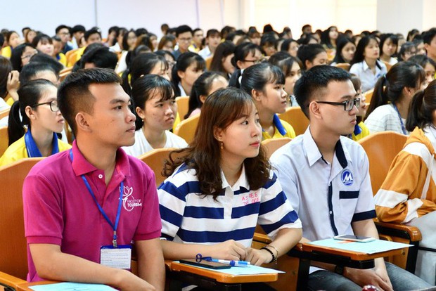 Ông trùm gia vị Việt: Hãy luôn chọn đại học khi còn có thể! - Ảnh 1.