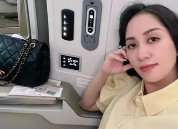 Tấm vé hạng thường khiến Phan Hiển ‘nổi như cồn’, vì sao lại chê Khánh Thi đi hạng thương gia?