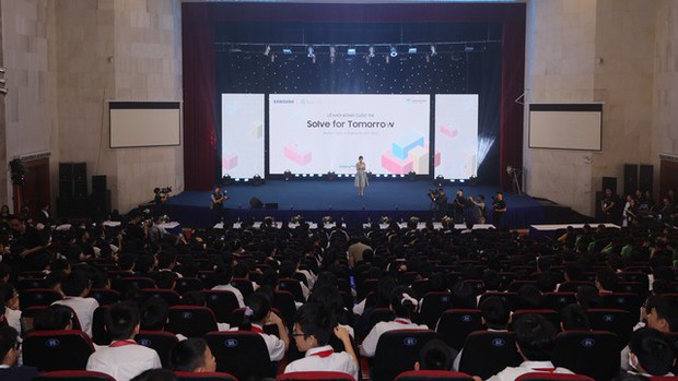 Sau gần 3 tháng khởi động, Solve for Tomorrow chứng tỏ sức hút không tưởng với 2266 ý tưởng từ hơn 35.000 học sinh trên toàn quốc - Ảnh 2. Sau gần 3 tháng khởi động, Solve for Tomorrow chứng tỏ sức hút không tưởng với 2266 ý tưởng từ hơn 35.000 học sinh trên toàn quốc - Ảnh 2.