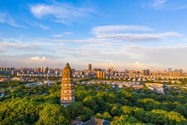 Tô Châu: Vẻ đẹp hoàn hảo của miền sông nước Giang Nam, nơi các dòng chảy êm đềm và cổ trấn hòa làm một - Ảnh 3.