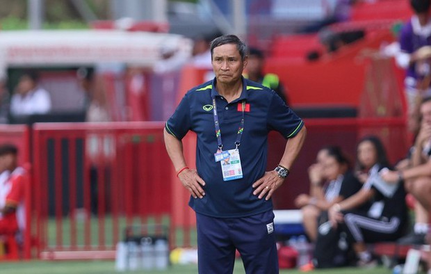 Tuyển Việt Nam: Bất chấp chiều cao thấp, đã từng thể hiện tốt hơn tuyển Nhật Bản vô địch thế giới!