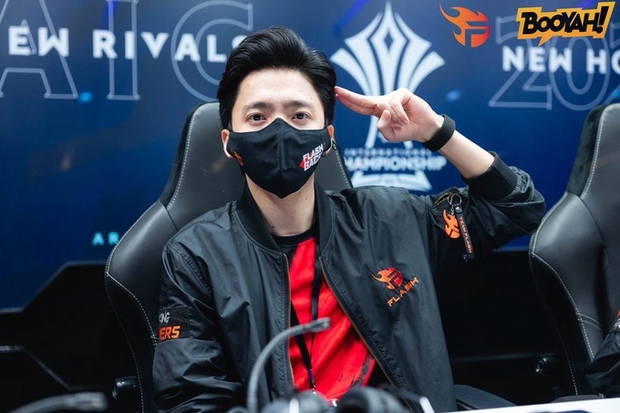 Ngỡ ngàng trước vẻ đẹp hoang dại của Theo Trend, cựu tuyển thủ Team Flash lên đỉnh sức hấp dẫn