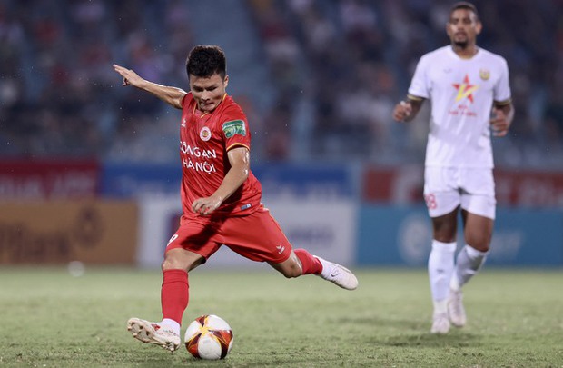 Quang Hải và Filip Nguyễn tỏa sáng, CLB CAHN vẫn không thể giành điểm sau cú đánh mất cơ hội đáng tiếc