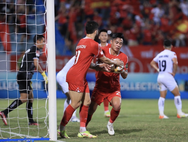 Chiến tích hoành tráng! Đức Chiến vui như đi bầu sau chiến thắng của Viettel trước Hải Phòng FC