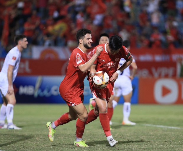 Chiến tích hoành tráng! Đức Chiến vui như đi bầu sau chiến thắng của Viettel trước Hải Phòng FC