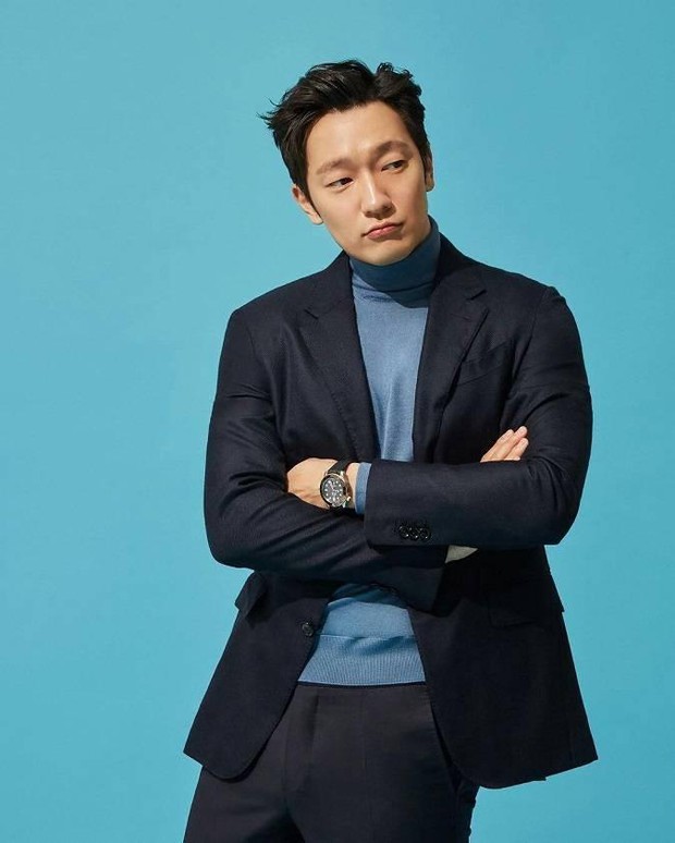 Sao nam vượt qua Cha Eun Woo đứng đầu danh sách nam thần màn ảnh: Người chuyên “tự dìm nhan sắc” trên phim - Ảnh 2.