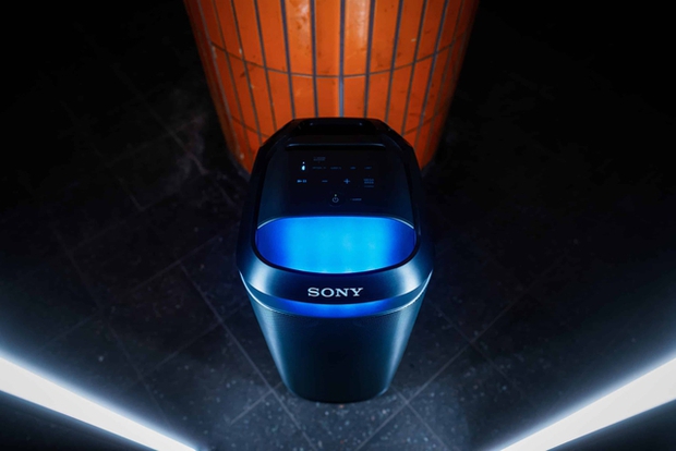 Sony SRS-XV800 ra mắt tại Việt Nam: Loa di động với thiết kế độc lạ, có cả micro để hát karaoke - Ảnh 2. Sony SRS-XV800 ra mắt tại Việt Nam: Loa di động với thiết kế độc lạ, có cả micro để hát karaoke - Ảnh 2.