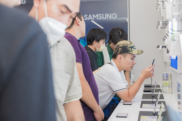 Không khí náo nhiệt trong ngày khai trương cửa hàng trải nghiệm Samsung SamCenter thứ 30 - Ảnh 10. Không khí náo nhiệt trong ngày khai trương cửa hàng trải nghiệm Samsung SamCenter thứ 30 - Ảnh 10.