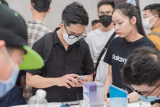 Không khí náo nhiệt trong ngày khai trương cửa hàng trải nghiệm Samsung SamCenter thứ 30 - Ảnh 9. Không khí náo nhiệt trong ngày khai trương cửa hàng trải nghiệm Samsung SamCenter thứ 30 - Ảnh 9.