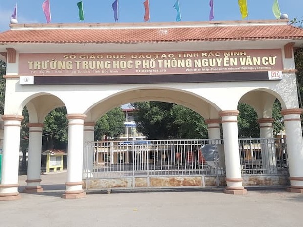 Một ngôi trường THPT ở Bắc Ninh có đến 2 Thủ khoa và 1 Á khoa, năm 2023 có số thí sinh đăng ký dự thi lớp 10 nhiều nhất tỉnh - Ảnh 1.