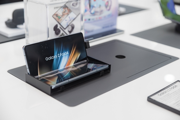 Không khí náo nhiệt trong ngày khai trương cửa hàng trải nghiệm Samsung SamCenter thứ 30 - Ảnh 22. Không khí náo nhiệt trong ngày khai trương cửa hàng trải nghiệm Samsung SamCenter thứ 30 - Ảnh 22.