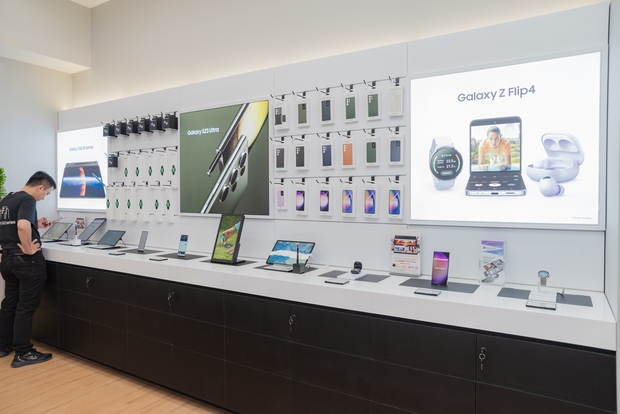 Không khí náo nhiệt trong ngày khai trương cửa hàng trải nghiệm Samsung SamCenter thứ 30 - Ảnh 19. Không khí náo nhiệt trong ngày khai trương cửa hàng trải nghiệm Samsung SamCenter thứ 30 - Ảnh 19.