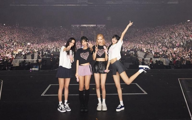 Đuối sức vì lịch diễn quá dày, BLACKPINK được công ty cho nghỉ xen kẽ - Ảnh 3.