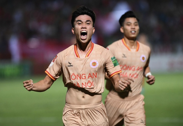 Bùng nổ vòng cuối VLeague 2023: CAHN gây bất ngờ, SLNA và HAGL bị thúc ép vào cuộc chiến trụ hạng