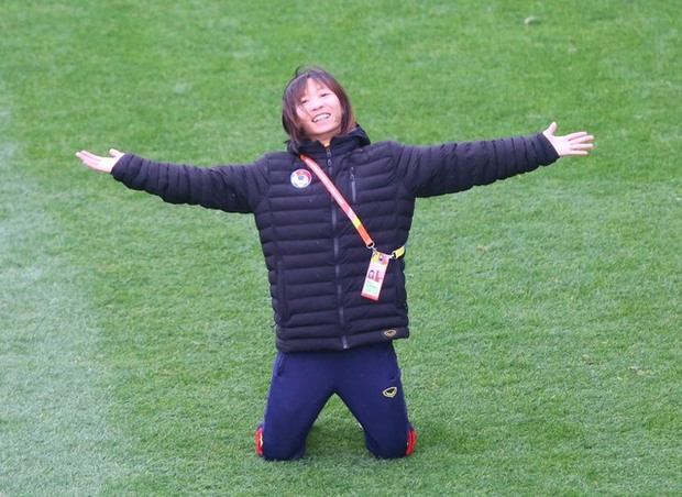 Đội tuyển nữ Việt Nam gây sốt với tình yêu hoành tráng dành cho đất nước tại World Cup 2023