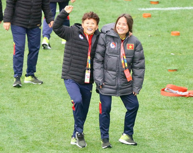 Đội tuyển nữ Việt Nam gây sốt với tình yêu hoành tráng dành cho đất nước tại World Cup 2023