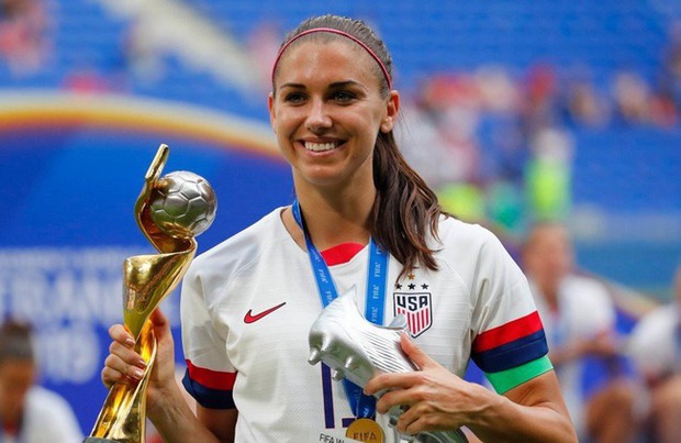Chân dung tiền đạo số 1 đội tuyển Mỹ sẽ đối đầu với Việt Nam tại World Cup nữ 2023: Mệnh danh hoa hậu giải đấu, lọt top 10 cầu thủ nữ giàu nhất thế giới - Ảnh 2. Chân dung tiền đạo số 1 đội tuyển Mỹ sẽ đối đầu với Việt Nam tại World Cup nữ 2023: Mệnh danh hoa hậu giải đấu, lọt top 10 cầu thủ nữ giàu nhất thế giới - Ảnh 2.