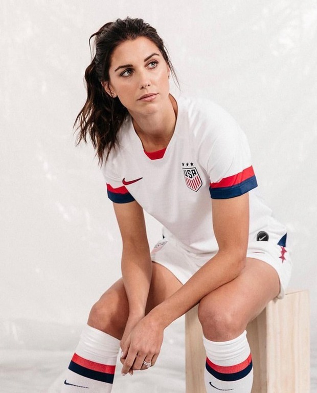 Chân dung tiền đạo số 1 đội tuyển Mỹ sẽ đối đầu với Việt Nam tại World Cup nữ 2023: Mệnh danh hoa hậu giải đấu, lọt top 10 cầu thủ nữ giàu nhất thế giới - Ảnh 1. Chân dung tiền đạo số 1 đội tuyển Mỹ sẽ đối đầu với Việt Nam tại World Cup nữ 2023: Mệnh danh hoa hậu giải đấu, lọt top 10 cầu thủ nữ giàu nhất thế giới - Ảnh 1.