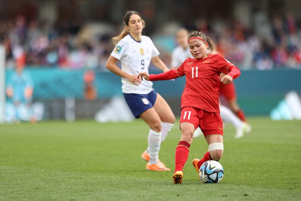 Huỳnh Như lên tiếng sau pha cản phá penalty quan trọng, chứng minh đẳng cấp vượt trội!