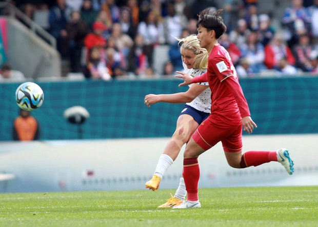 Tiền vệ đội tuyển nữ Việt Nam gây sốt khi phải chịu thử doping sau trận đấu