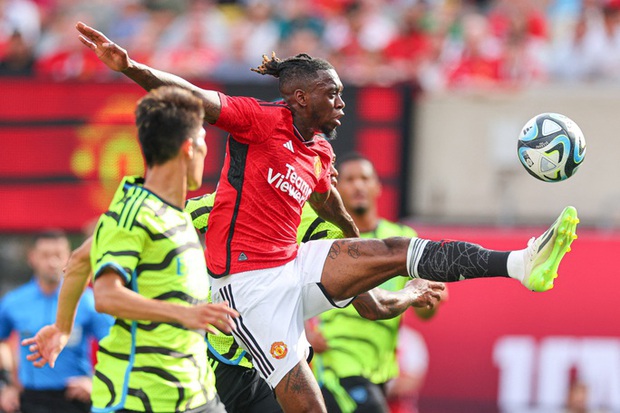 Arsenal bị Man United đánh bại thảm hại trên sân MetLife - 80000 khán giả sửng sốt