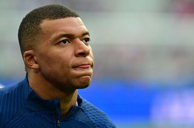 Vượt mọi giới hạn: Kylian Mbappe trị giá 1 tỷ Euro đổ bộ Arab Saudi… Trong vòng 1 năm