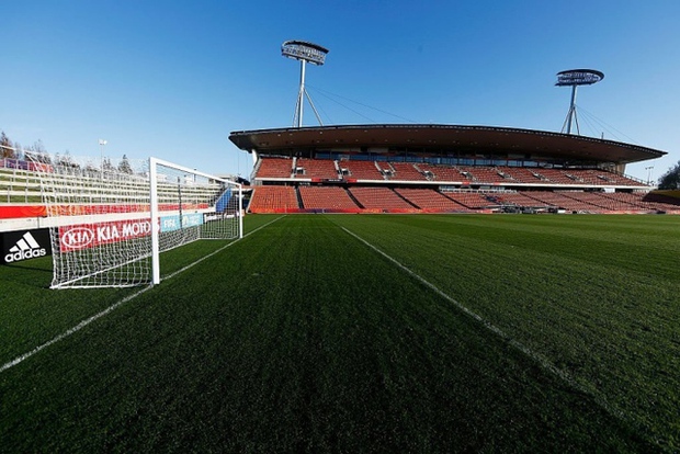 Ngỡ ngàng với SVĐ tuyệt đẹp trong trận đấu đội tuyển nữ Việt Nam vs ĐT Bồ Đào Nha