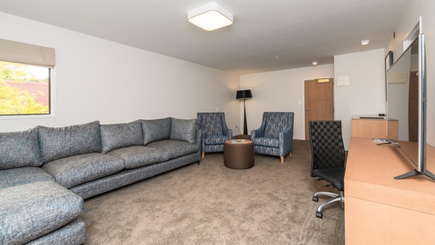 Khách sạn 4 sao lộng lẫy tiếp đội tuyển nữ Việt Nam trước trận đấu với Bồ Đào Nha