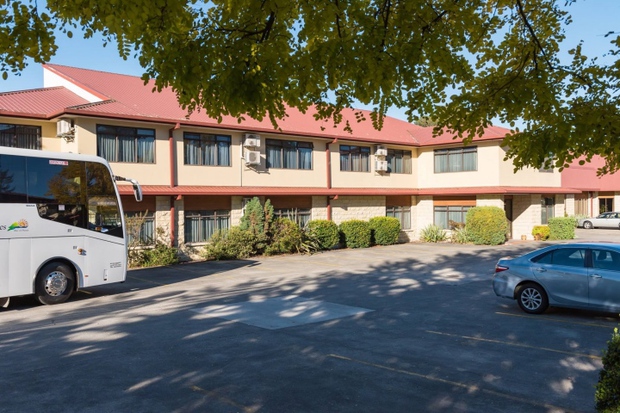 Khách sạn 4 sao lộng lẫy tiếp đội tuyển nữ Việt Nam trước trận đấu với Bồ Đào Nha