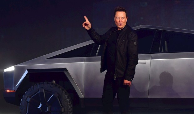Elon Musk, xe của tôi đâu?: Hàng triệu khách hàng đặt cọc ô tô Tesla chờ 4 năm mòn mỏi nhưng chẳng thấy đâu - Ảnh 3. Elon Musk, xe của tôi đâu?: Hàng triệu khách hàng đặt cọc ô tô Tesla chờ 4 năm mòn mỏi nhưng chẳng thấy đâu - Ảnh 3.
