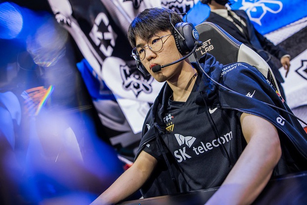 SofM vượt trội hơn Oner theo nhận định HLV Ren, cộng đồng đồng lòng tranh luận