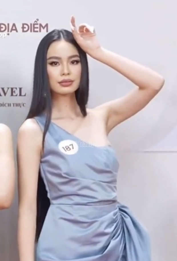 Thí sinh Miss Grand Vietnam gây tranh cãi với thái độ gây hấn trên thảm đỏ: MC 'chữa cháy' sự cố hớ hênh